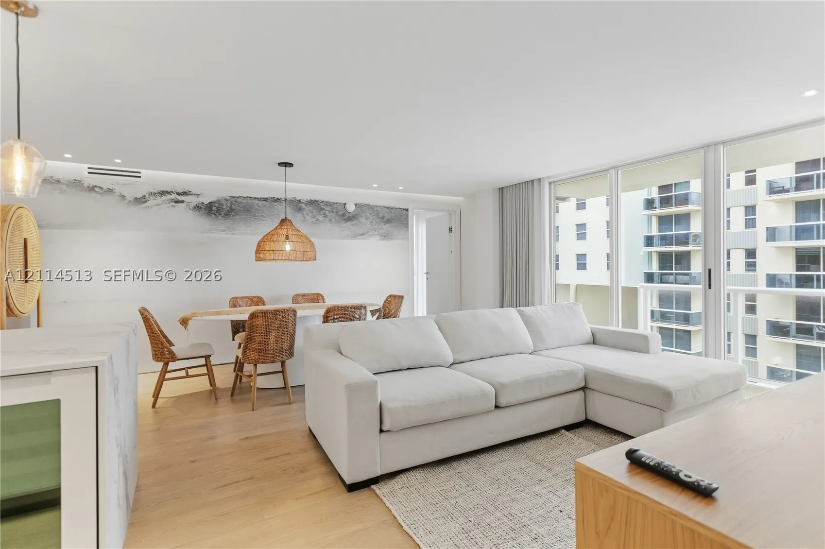 9195 Collins Ave #903