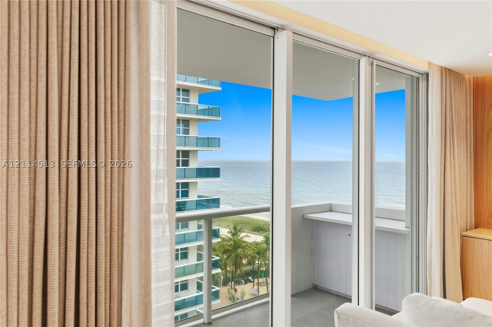 9195 Collins Ave #903