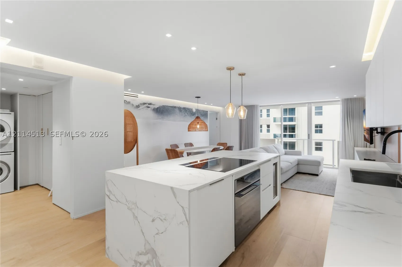9195 Collins Ave #903