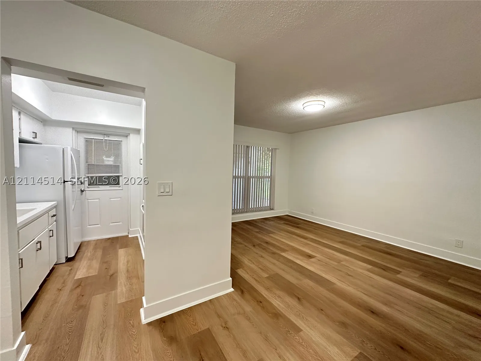 2822 Van Buren St #108