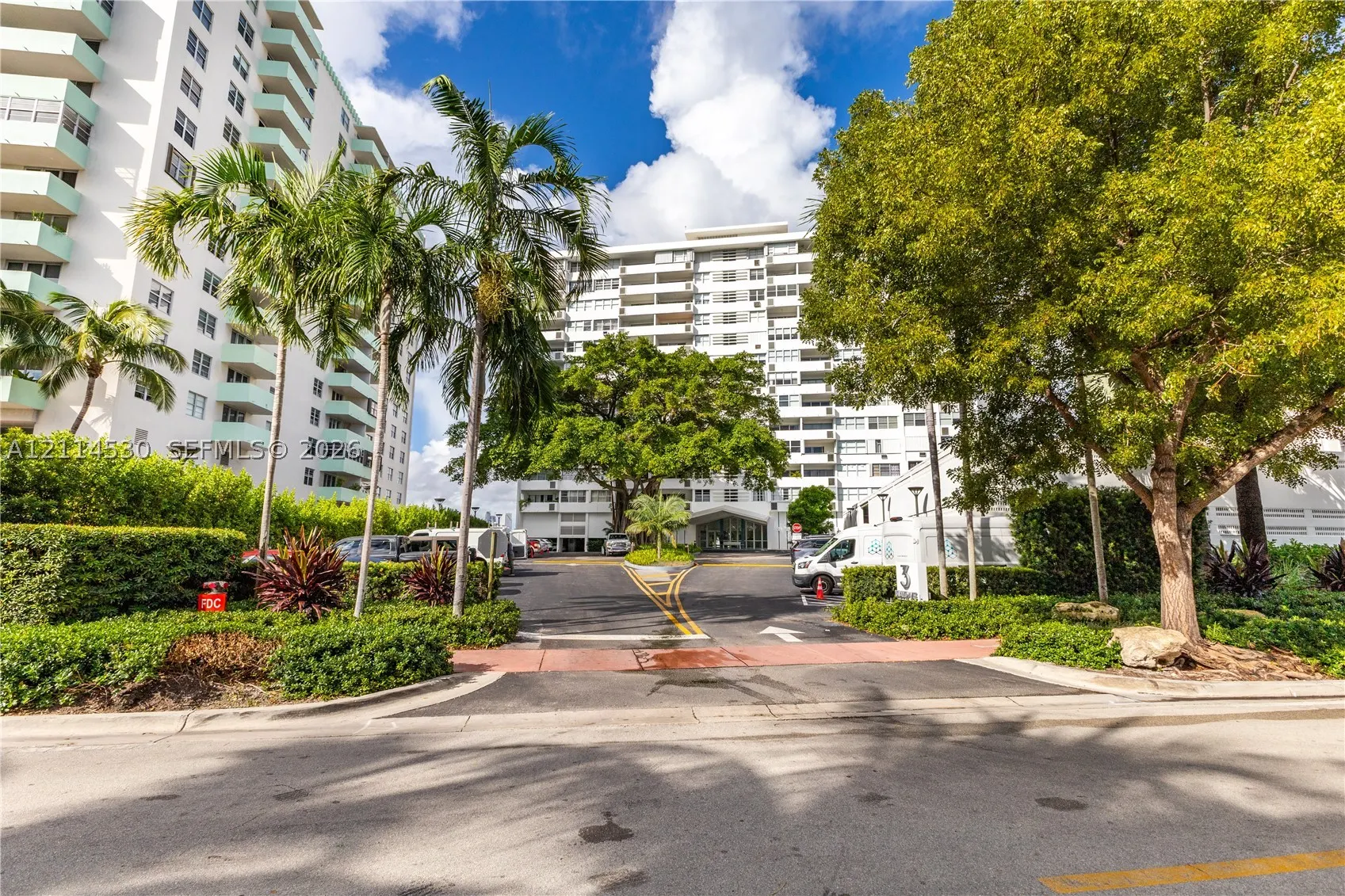 3 Island Ave #14L