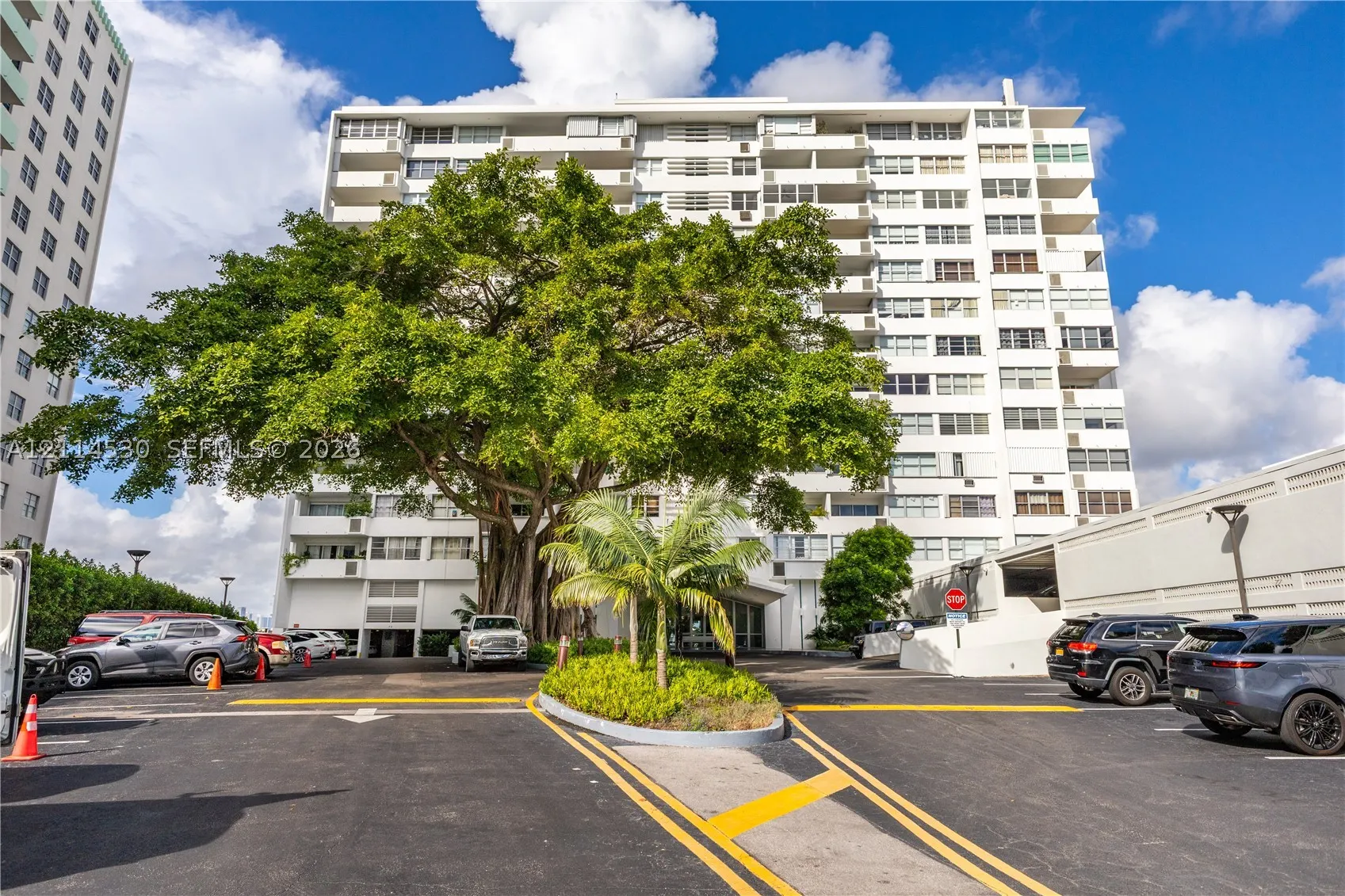 3 Island Ave #14L