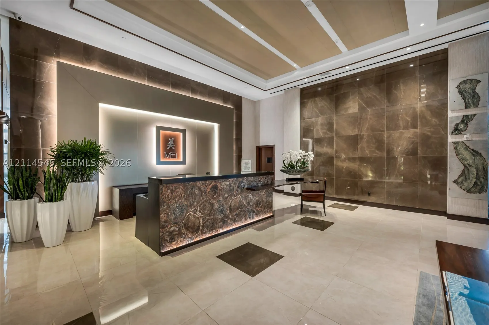 5875 Collins Ave #1503