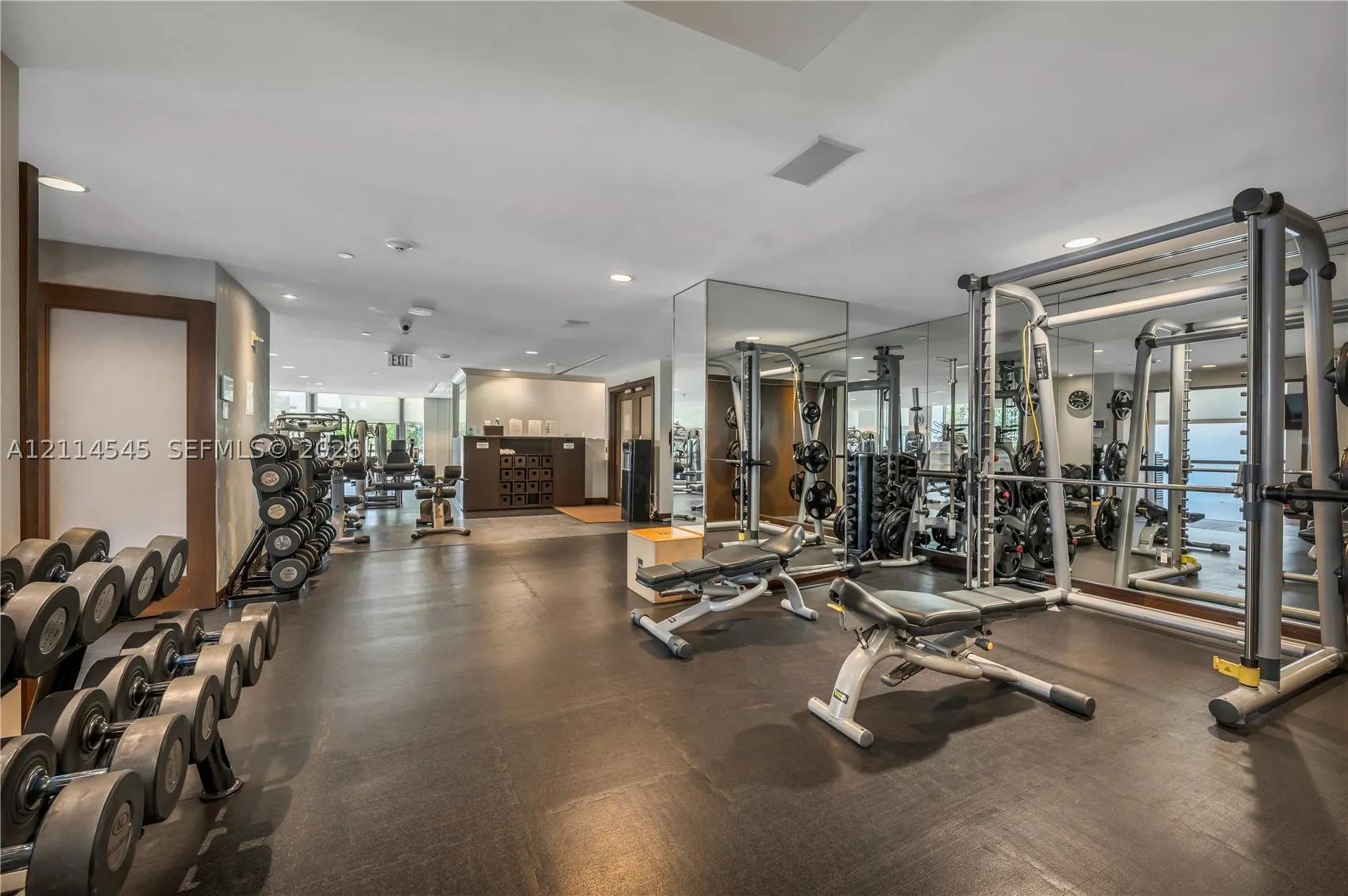 5875 Collins Ave #1503