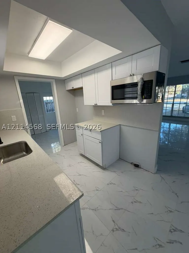 4030 SCHOOL CIR #0