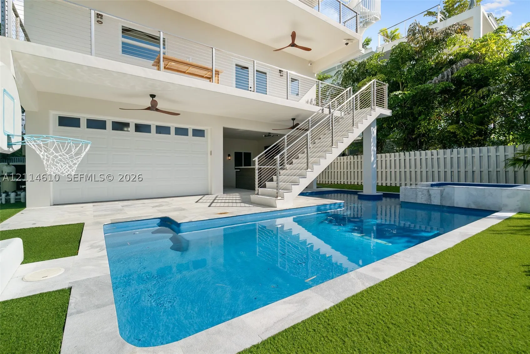 131 Ojibway Ave