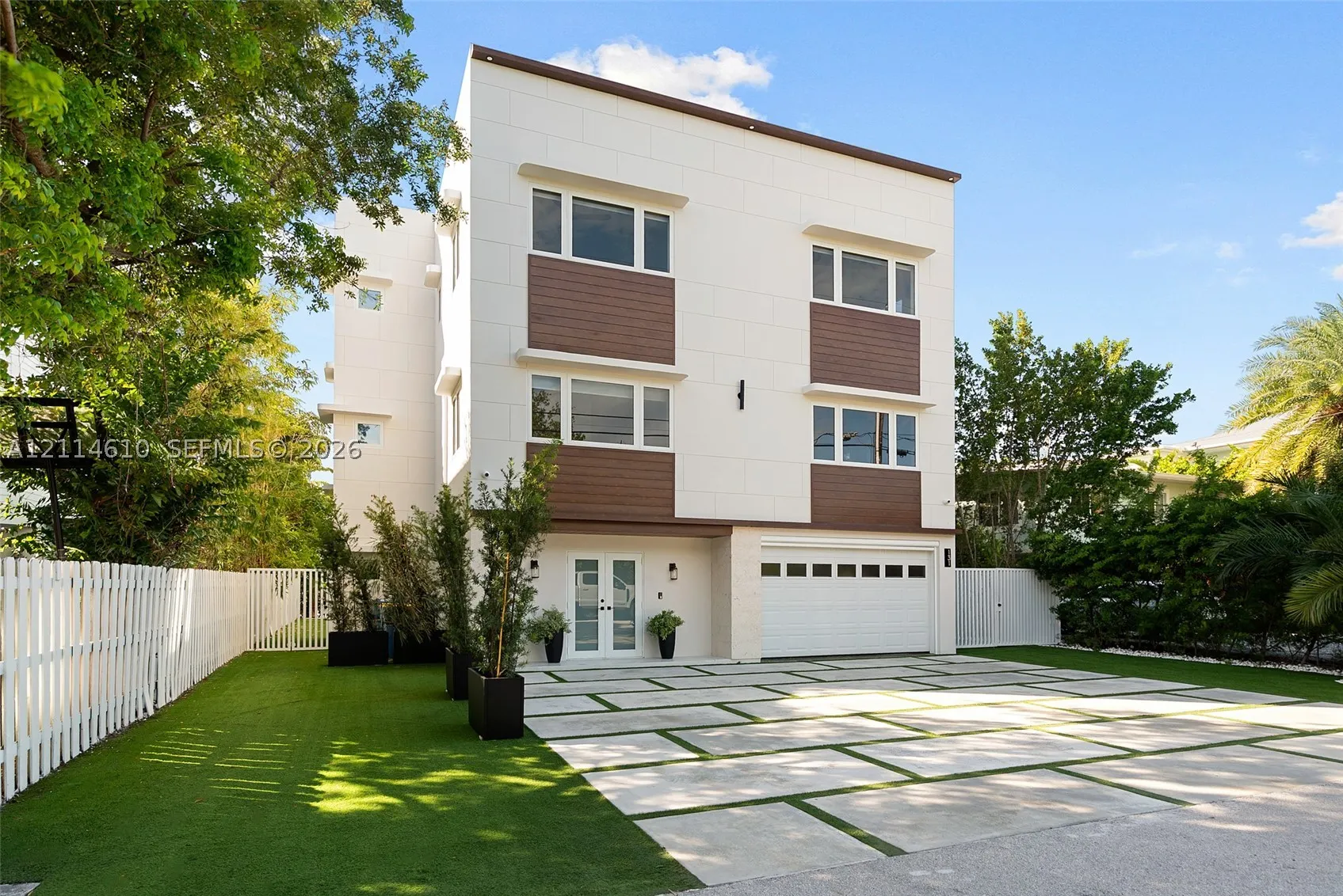 131 Ojibway Ave