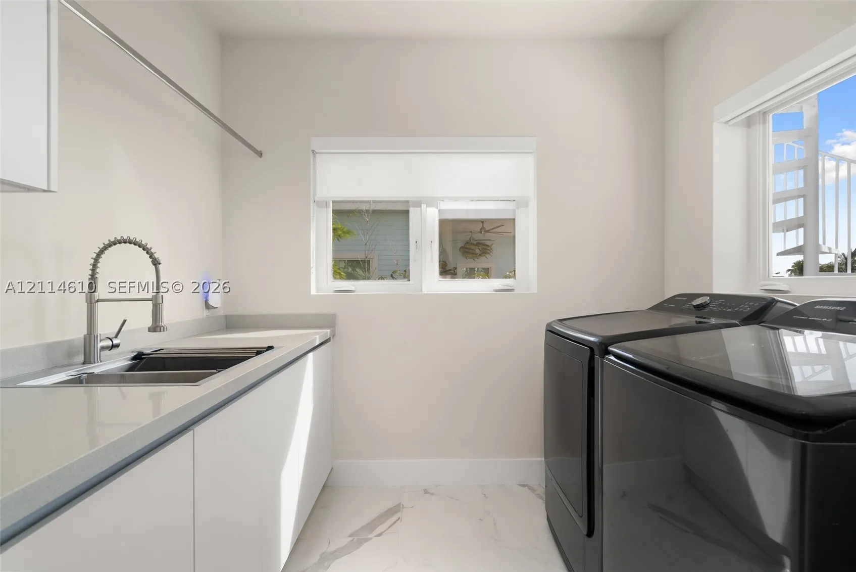 131 Ojibway Ave