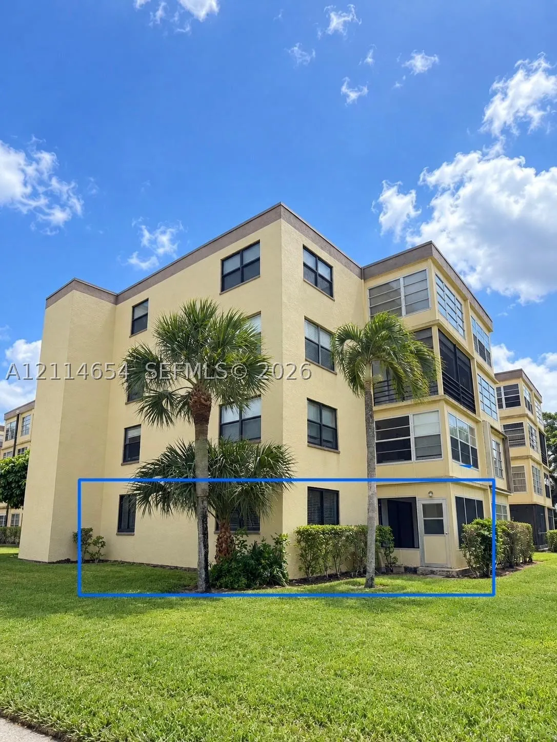 9355 SW 8th St #124