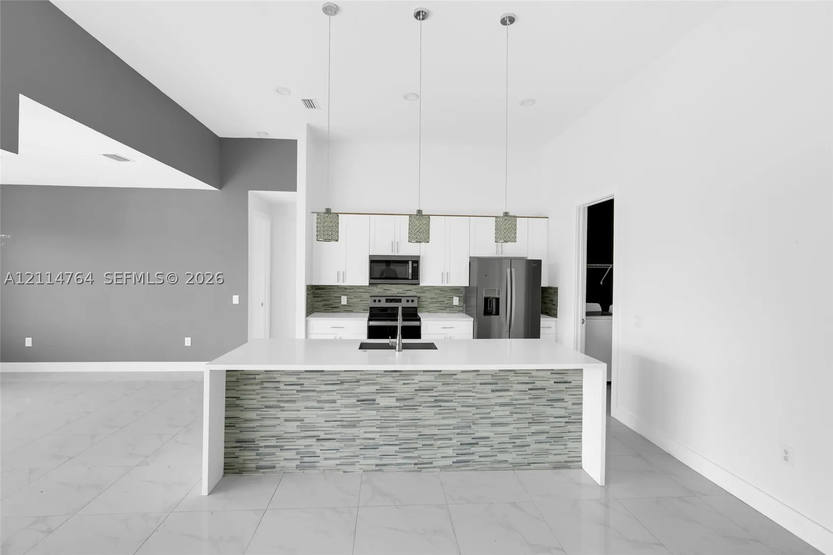 113 NW 38 pl