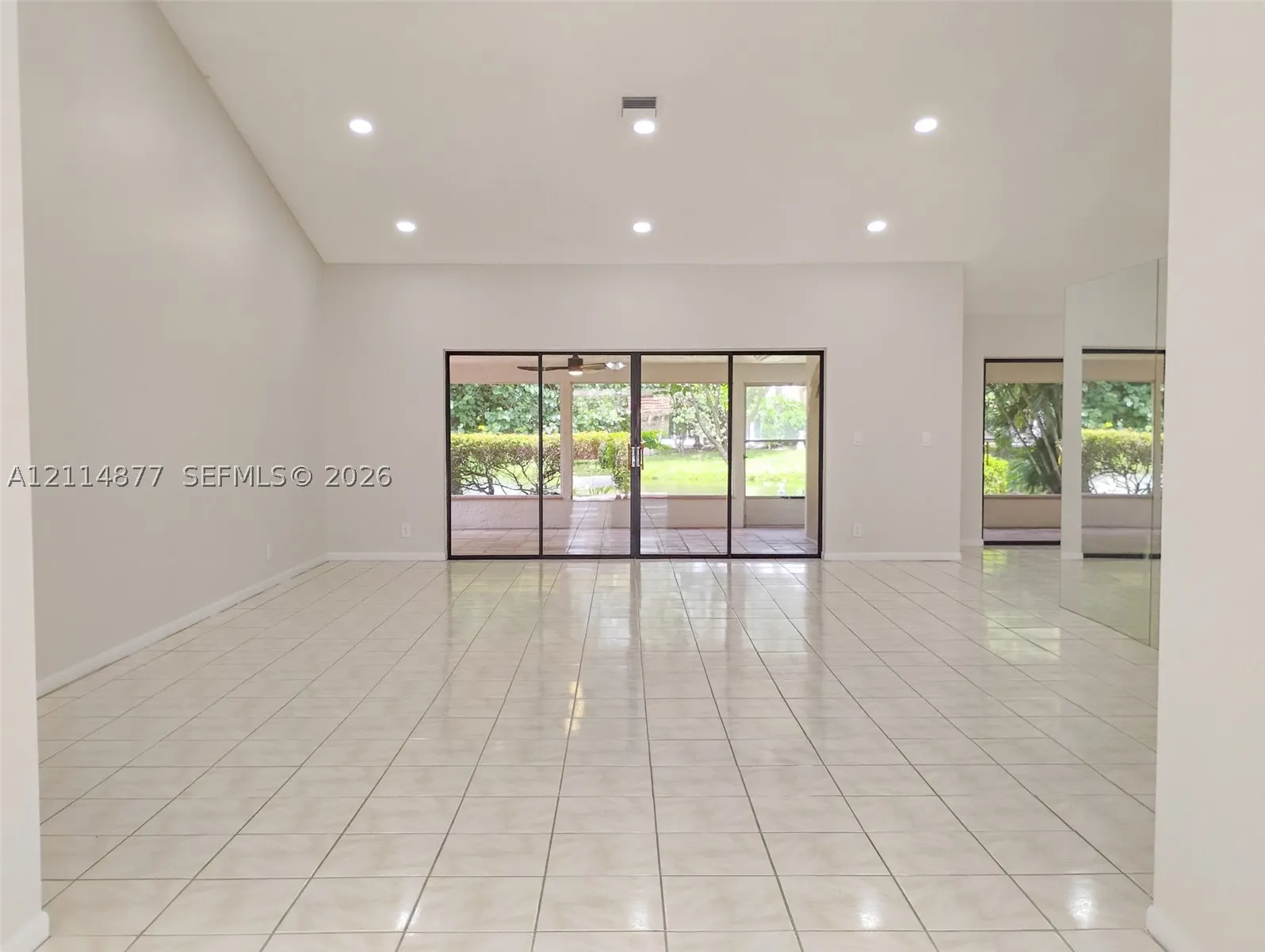 9735 Sun Pointe Dr