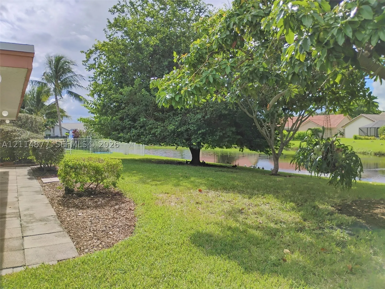 9735 Sun Pointe Dr