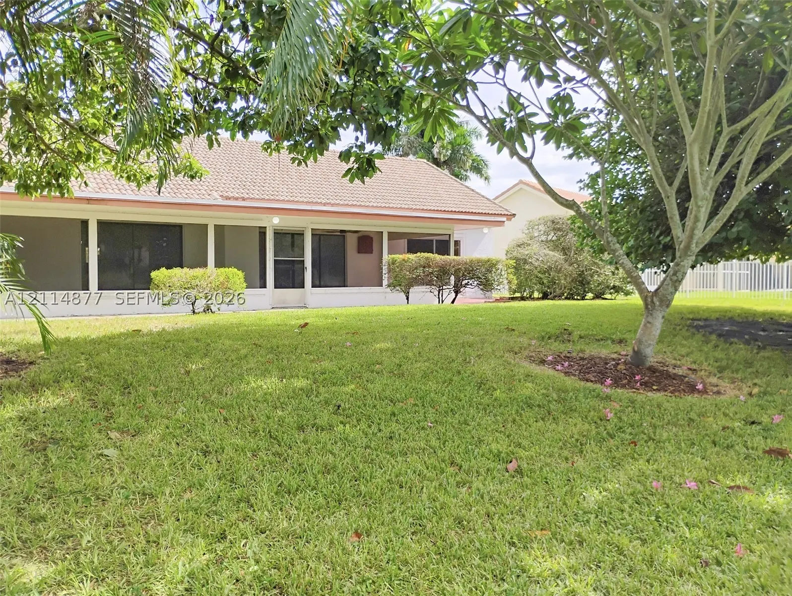9735 Sun Pointe Dr