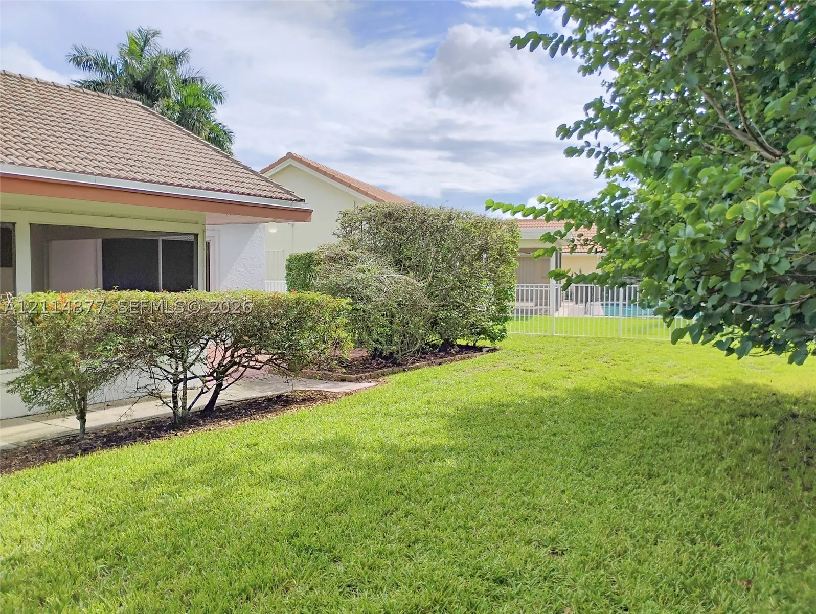 9735 Sun Pointe Dr