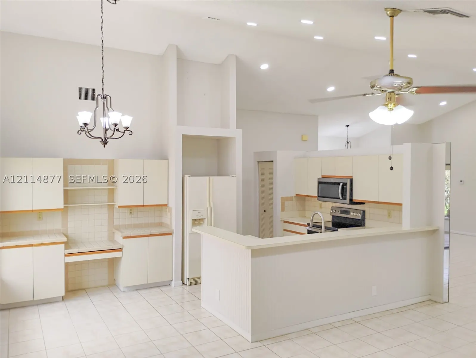 9735 Sun Pointe Dr