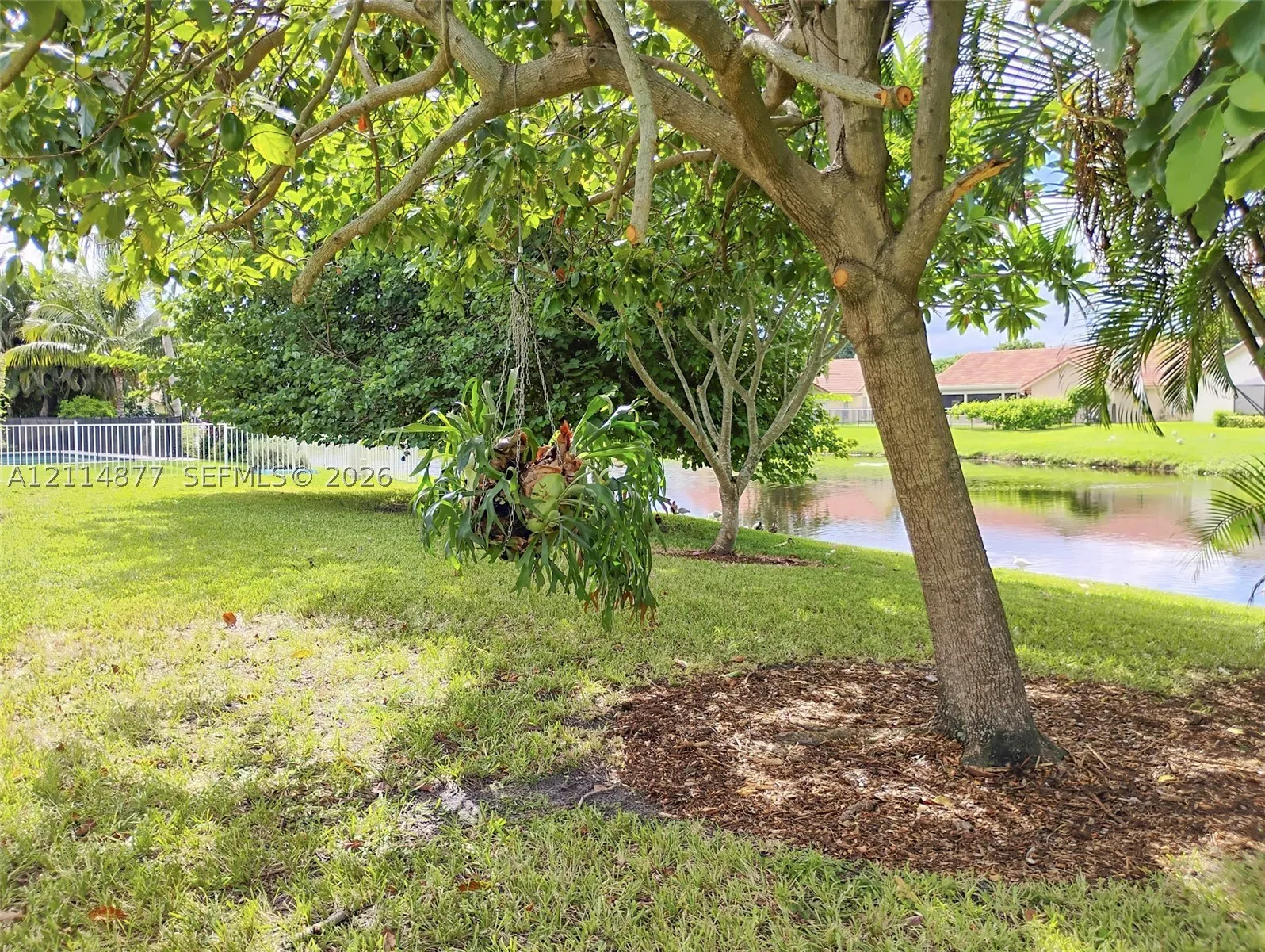 9735 Sun Pointe Dr