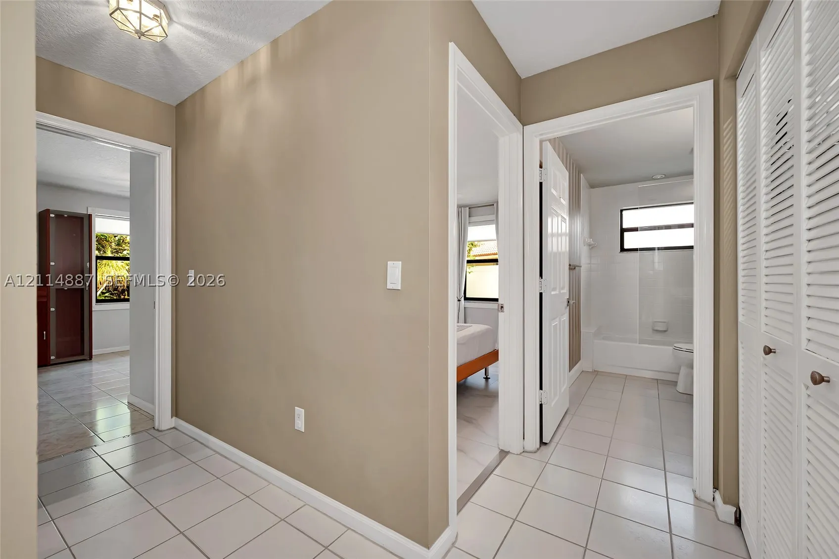 5722 Aspen Ridge Cir