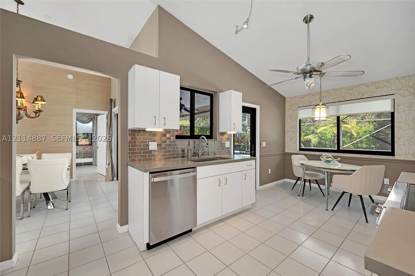 5722 Aspen Ridge Cir