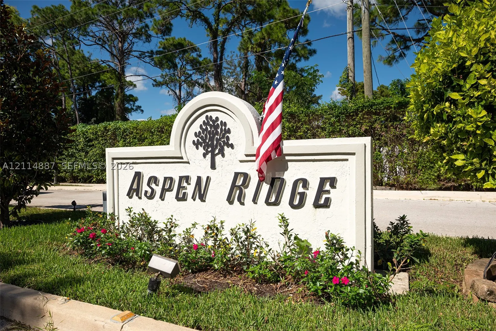 5722 Aspen Ridge Cir