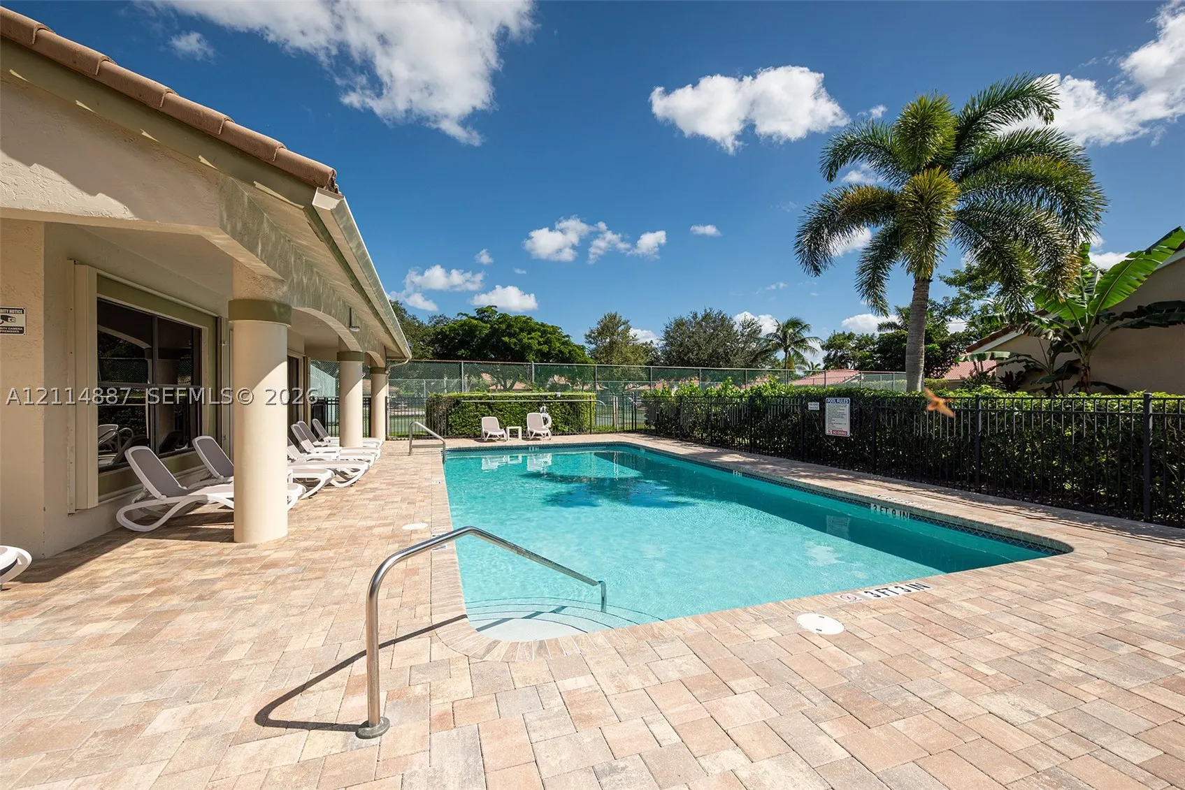 5722 Aspen Ridge Cir