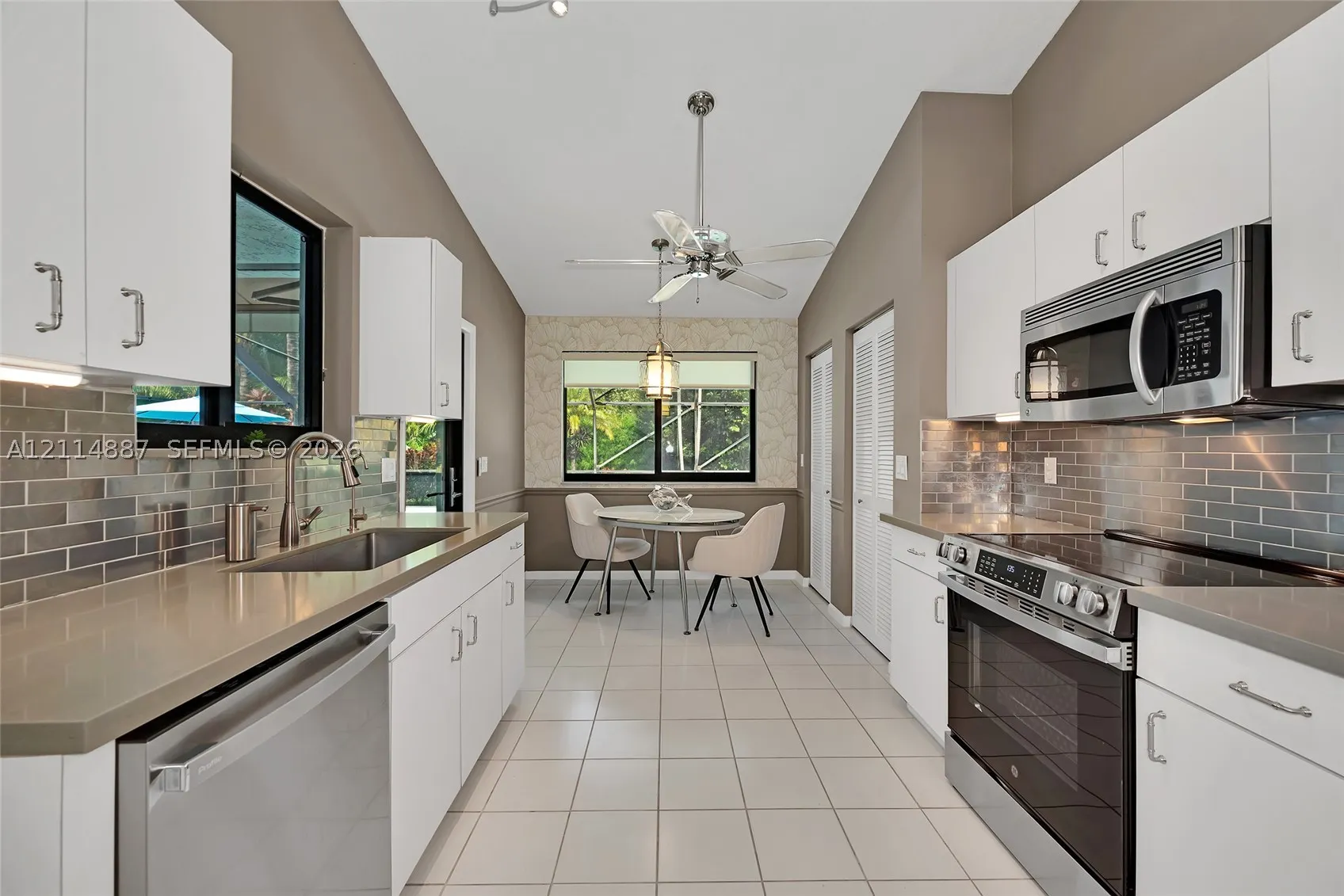 5722 Aspen Ridge Cir
