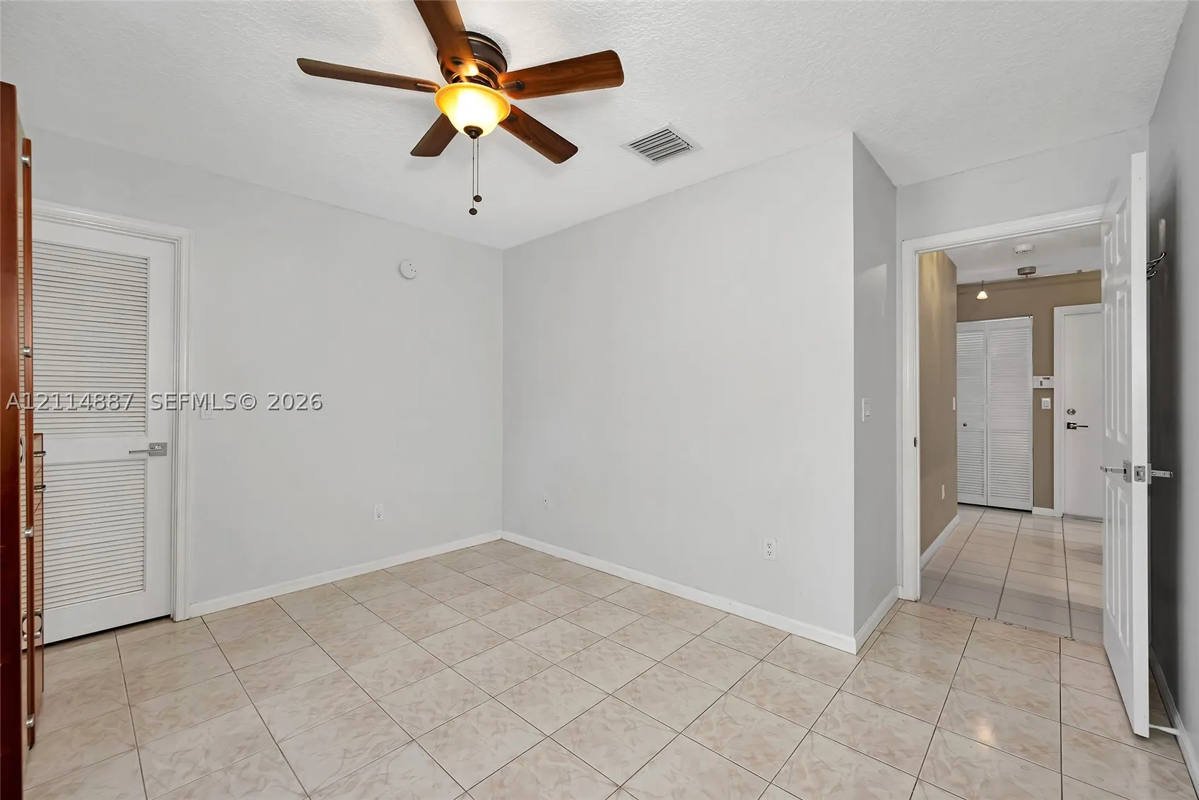 5722 Aspen Ridge Cir