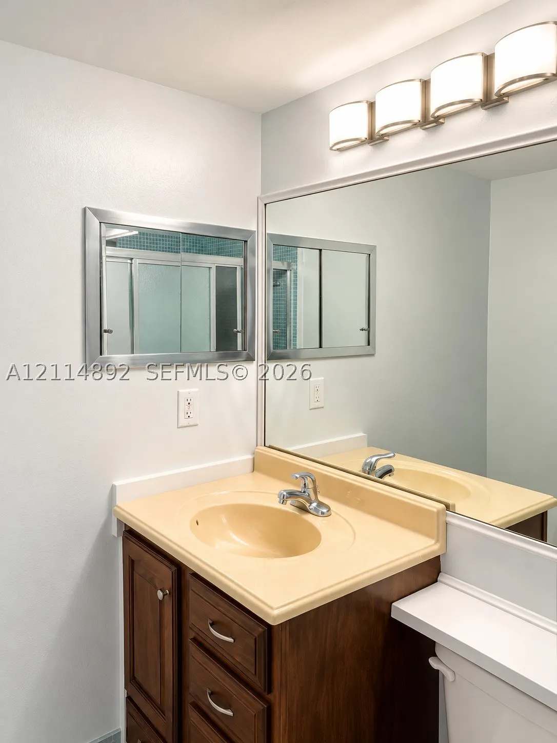 582 Durham U #582