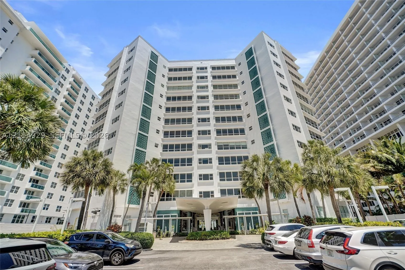 4925 Collins Ave #3H