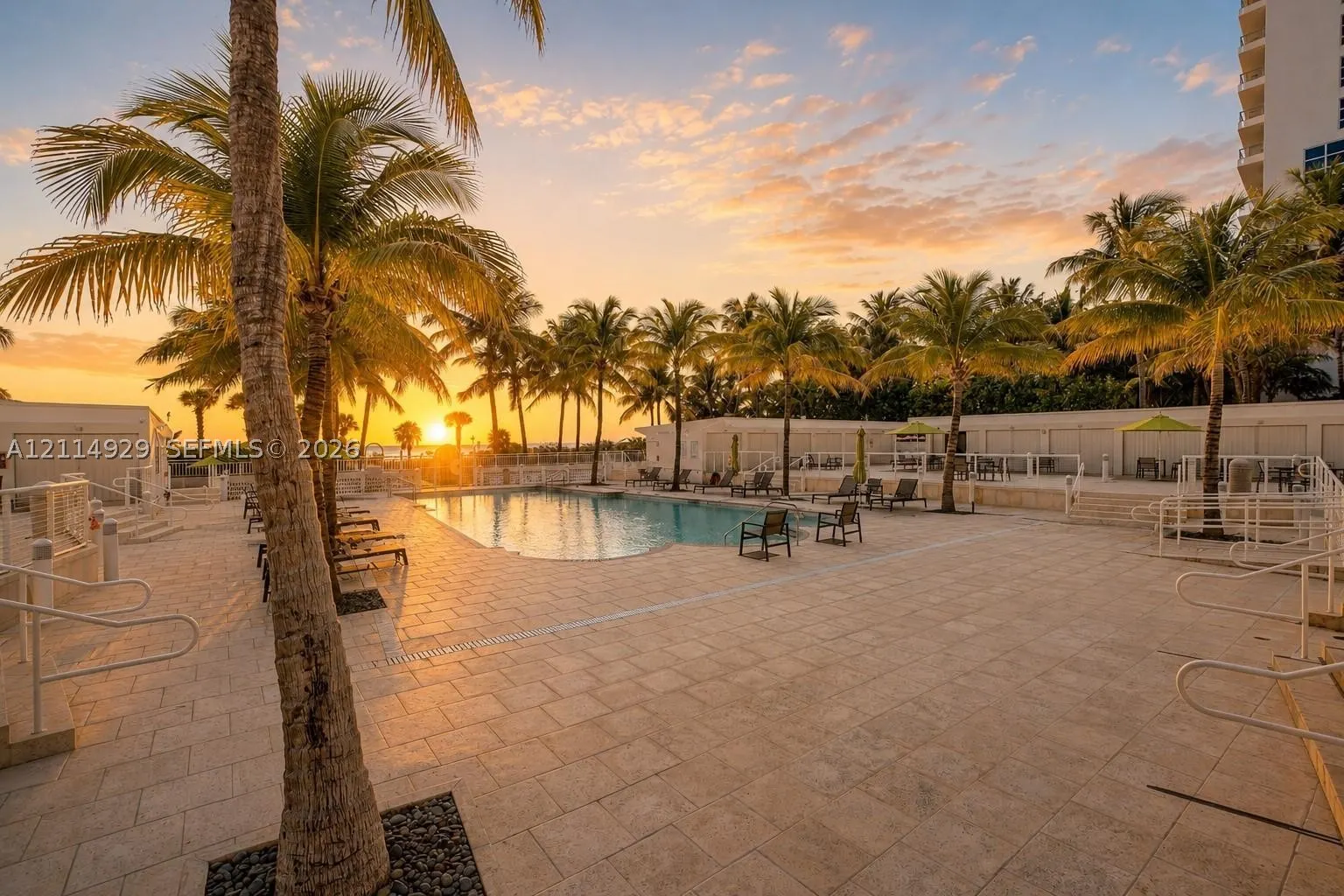 4925 Collins Ave #3H