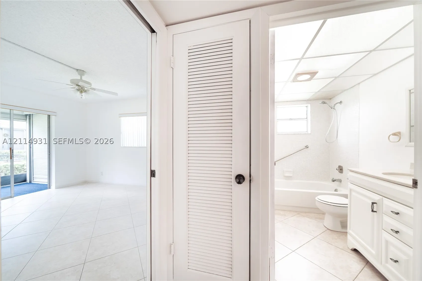 642 N Normandy  N #642