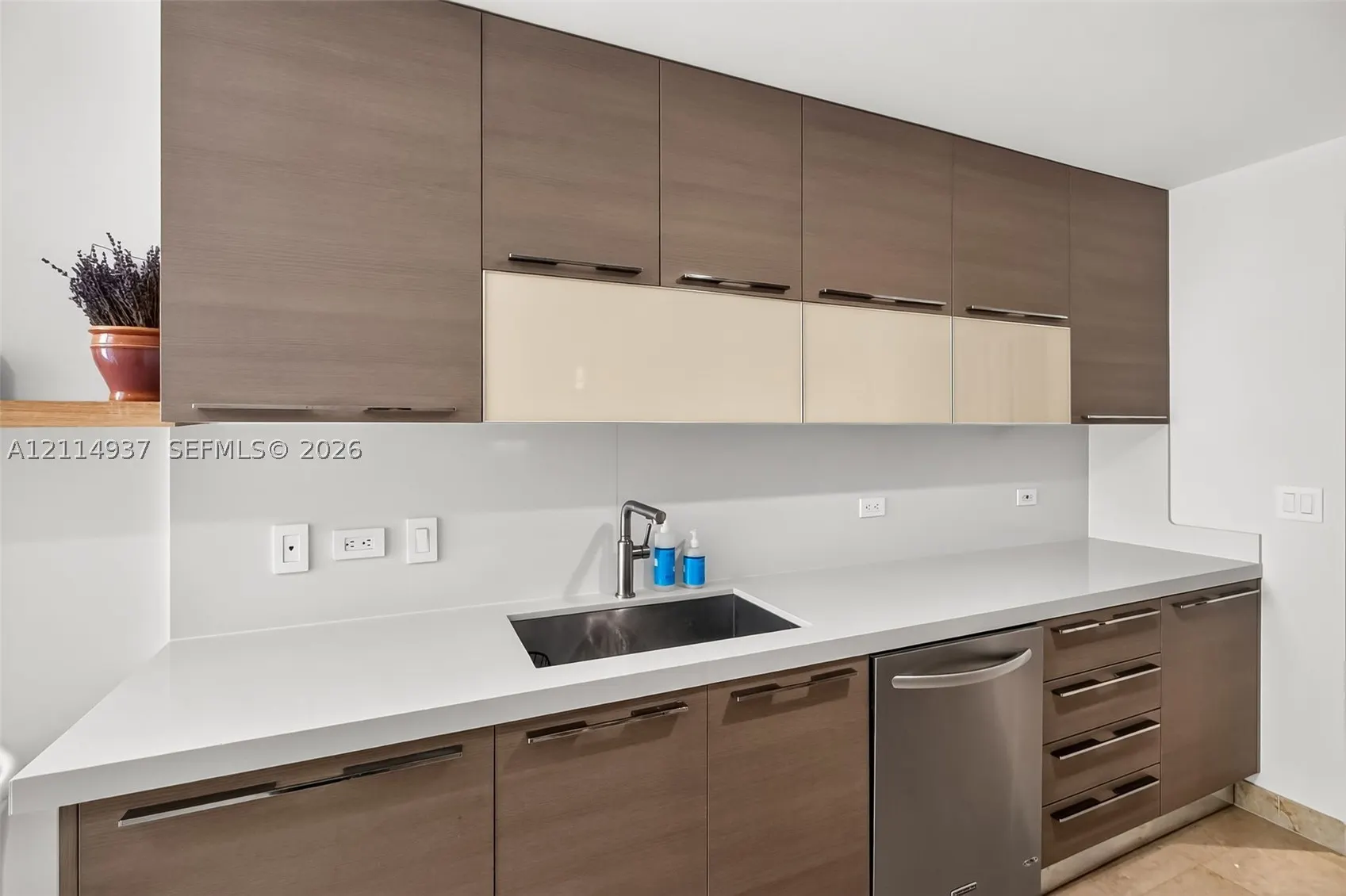 801 Brickell Key Blvd #409