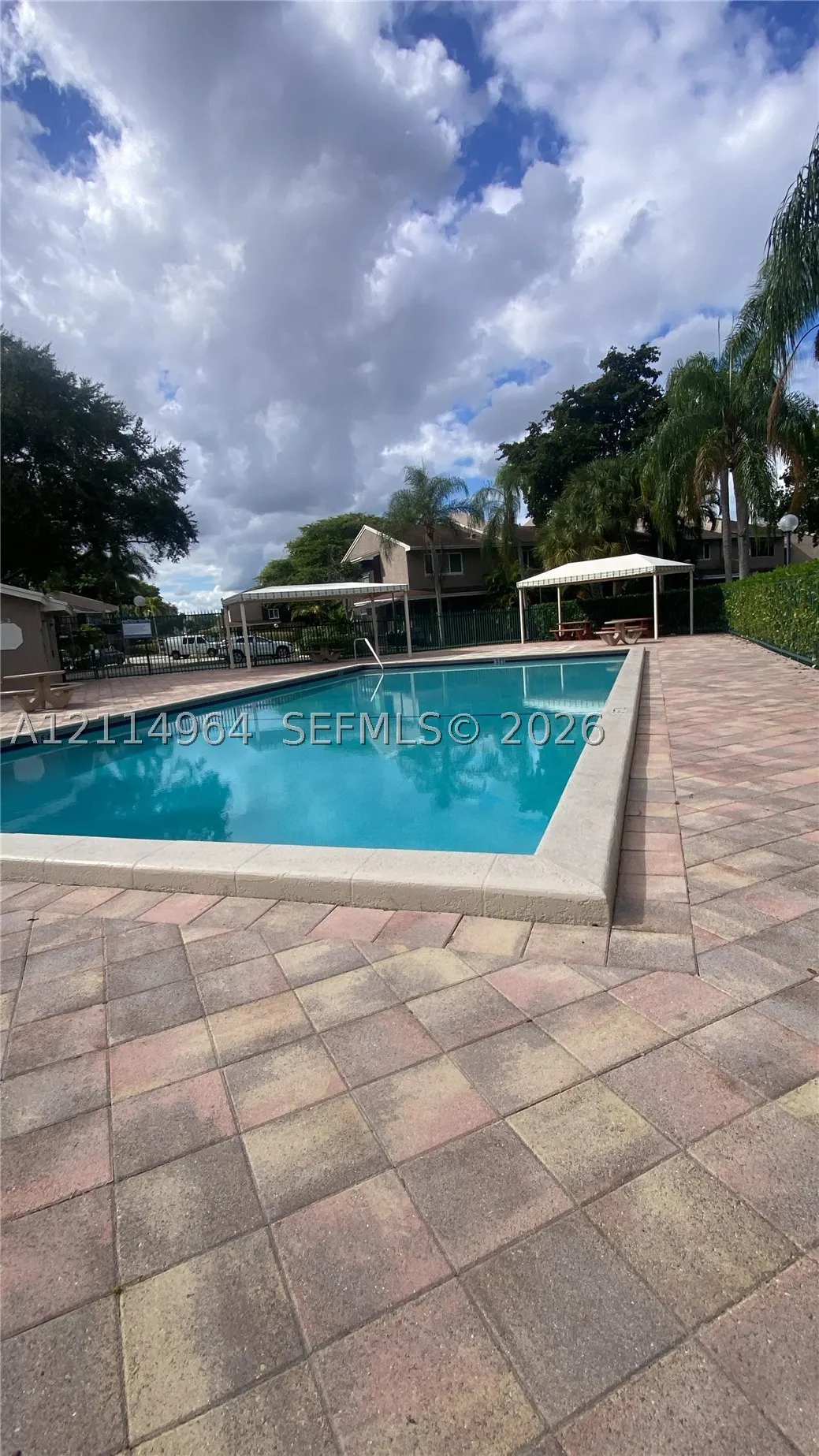 1177 Sussex Dr
