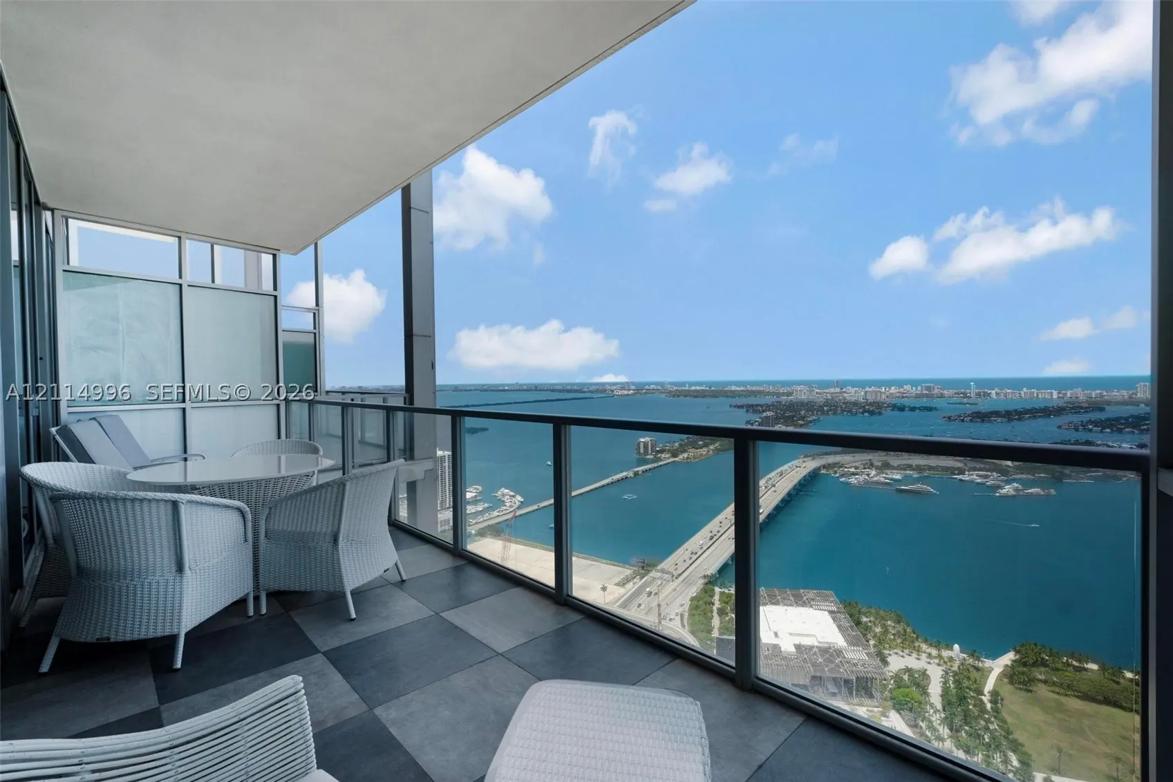 1100 Biscayne Blvd #5904