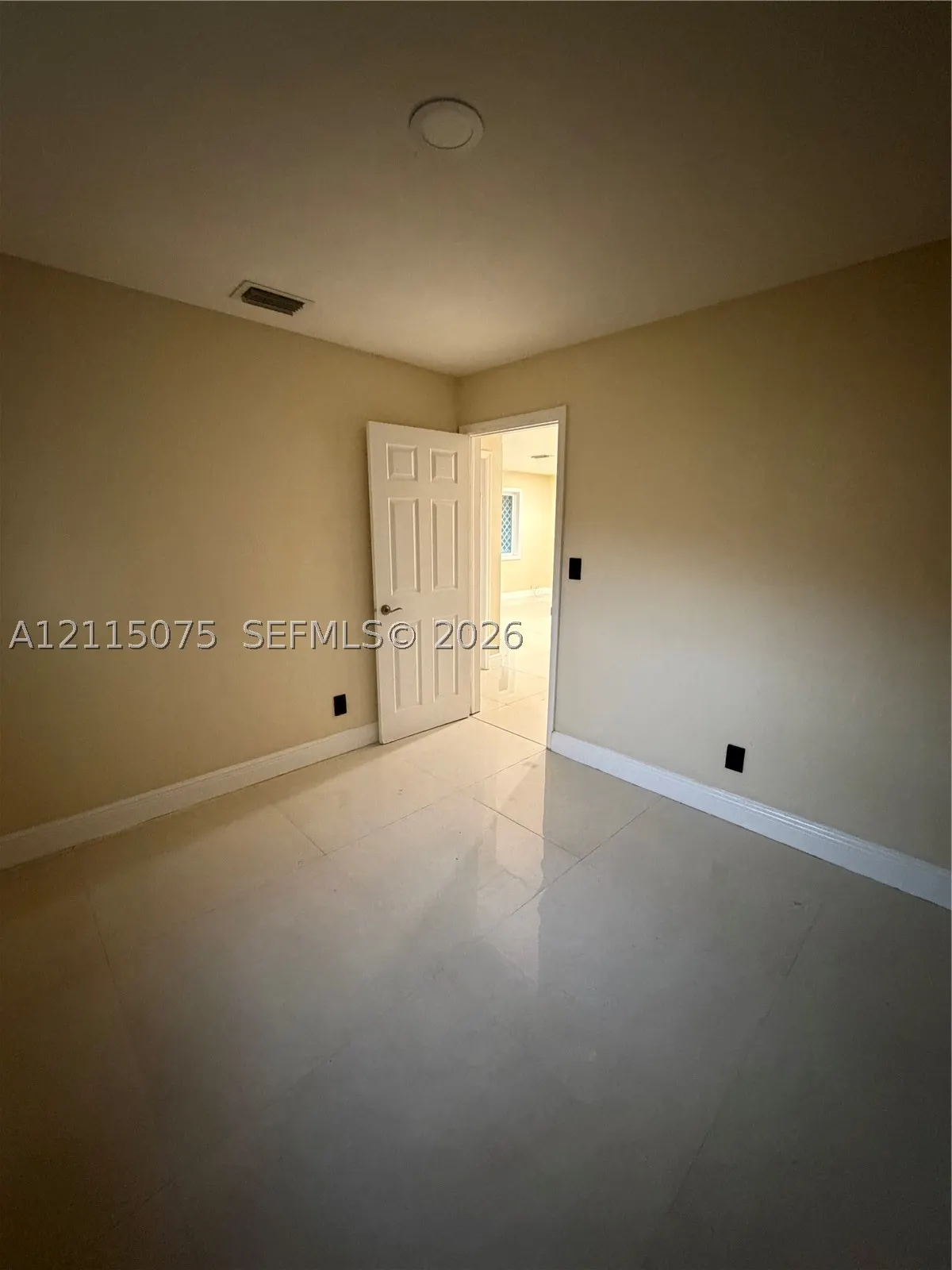 7021 SW 19th Mnr