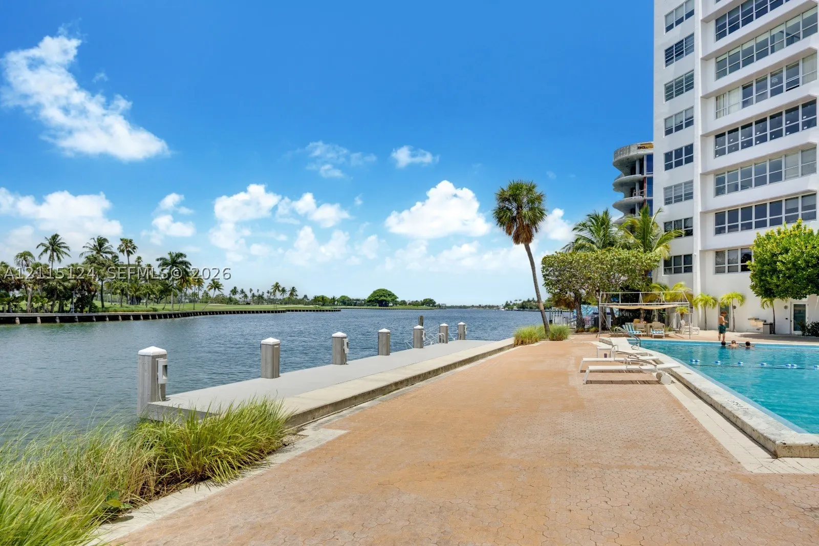 9102 W Bay Harbor Dr #6-B