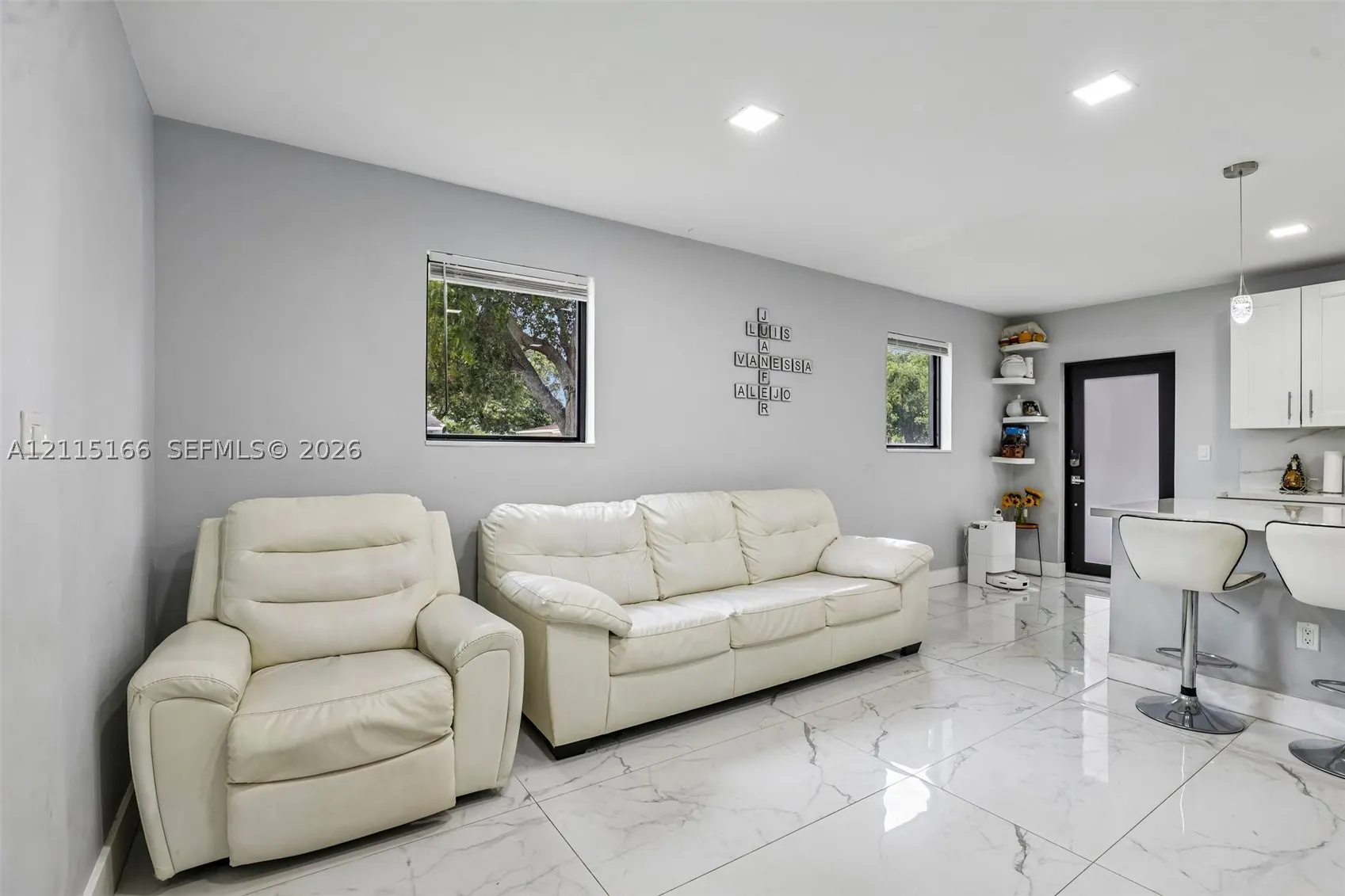 1421 N 68th Ter