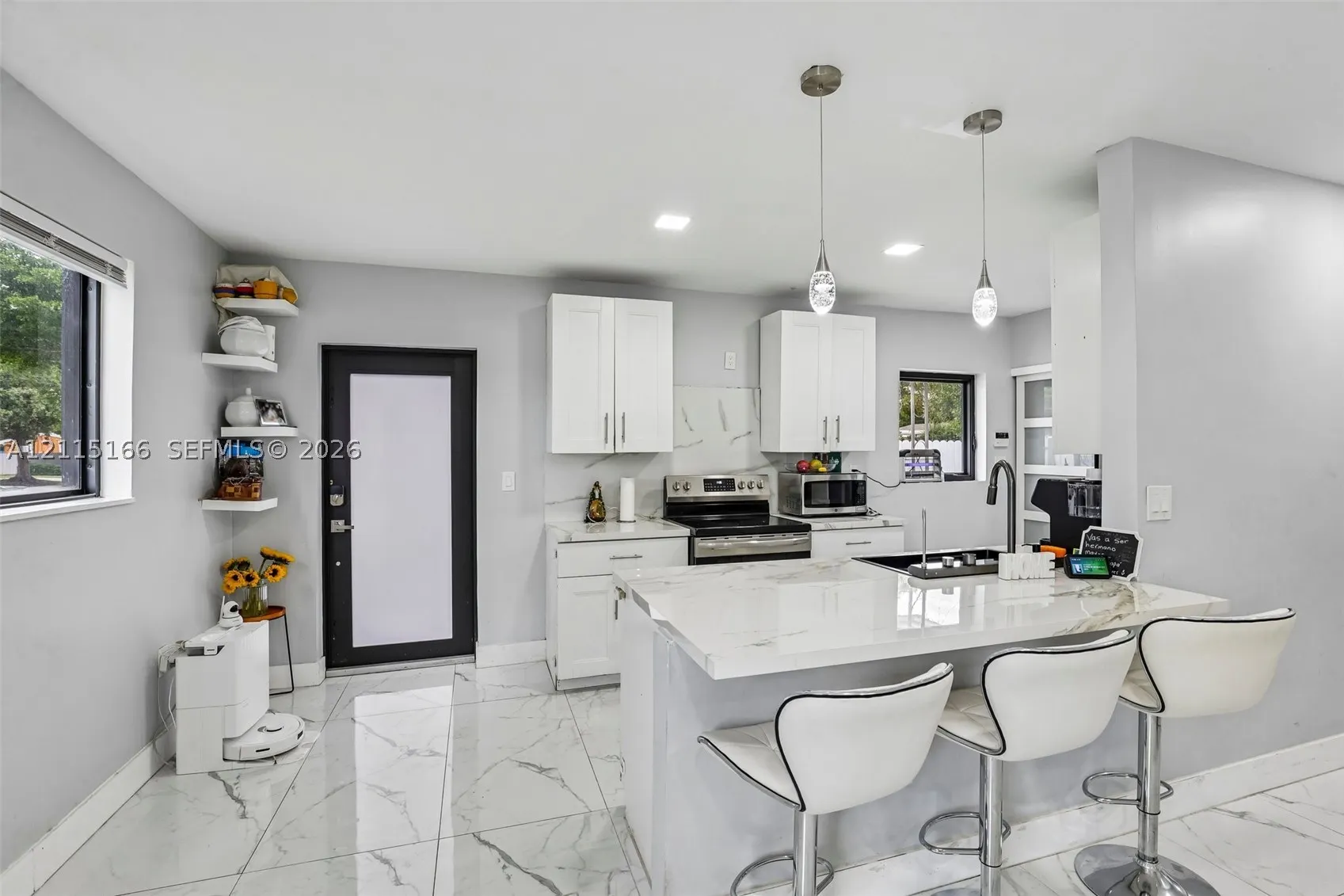 1421 N 68th Ter
