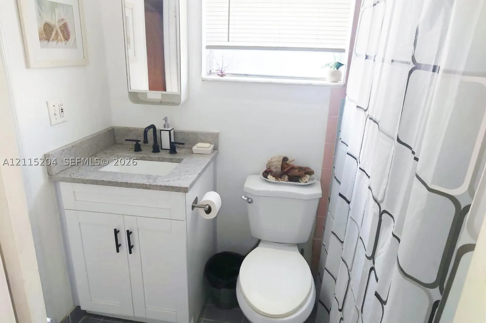 1200 Euclid Ave #206
