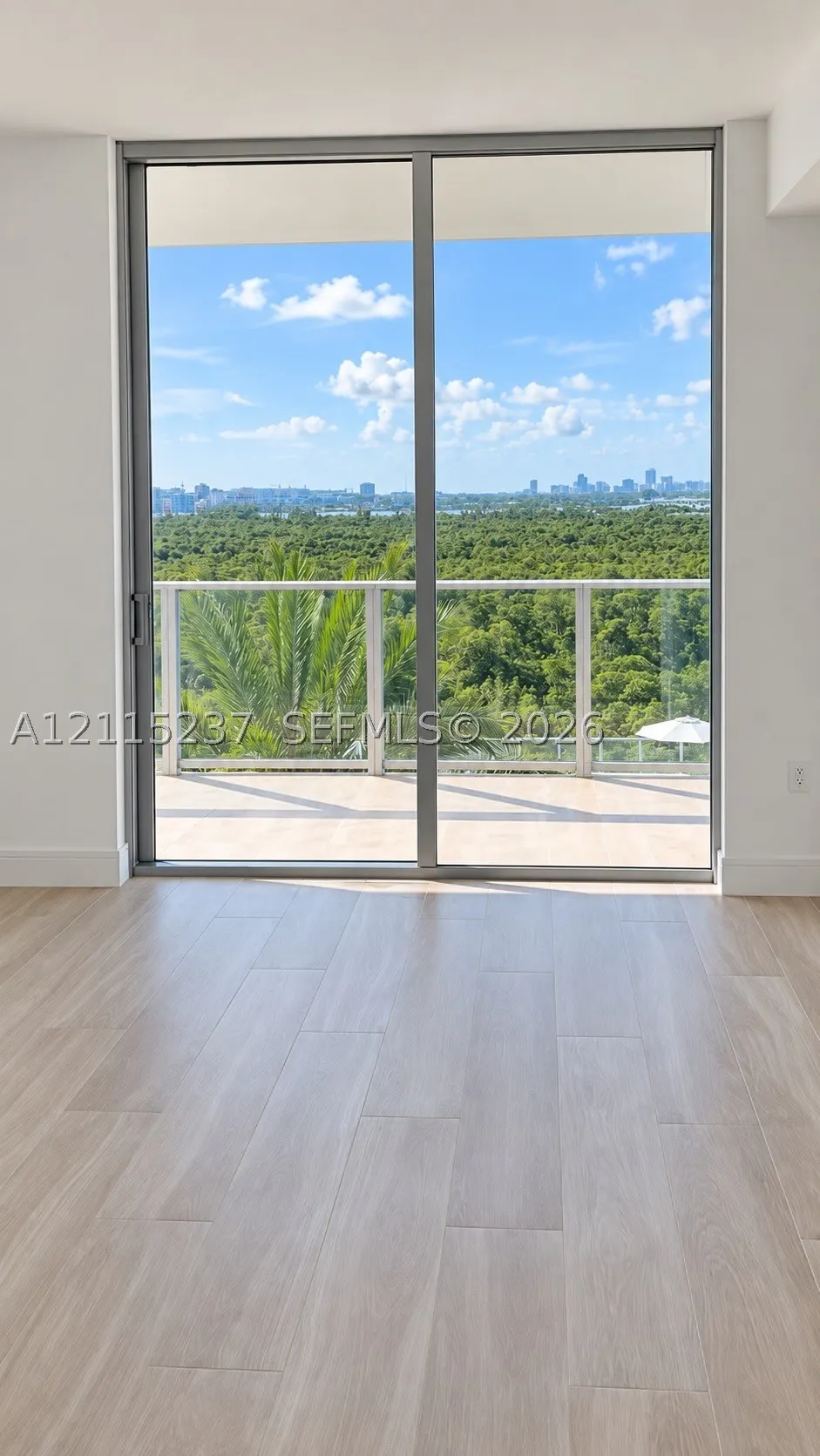 2411 Laguna Cir #802