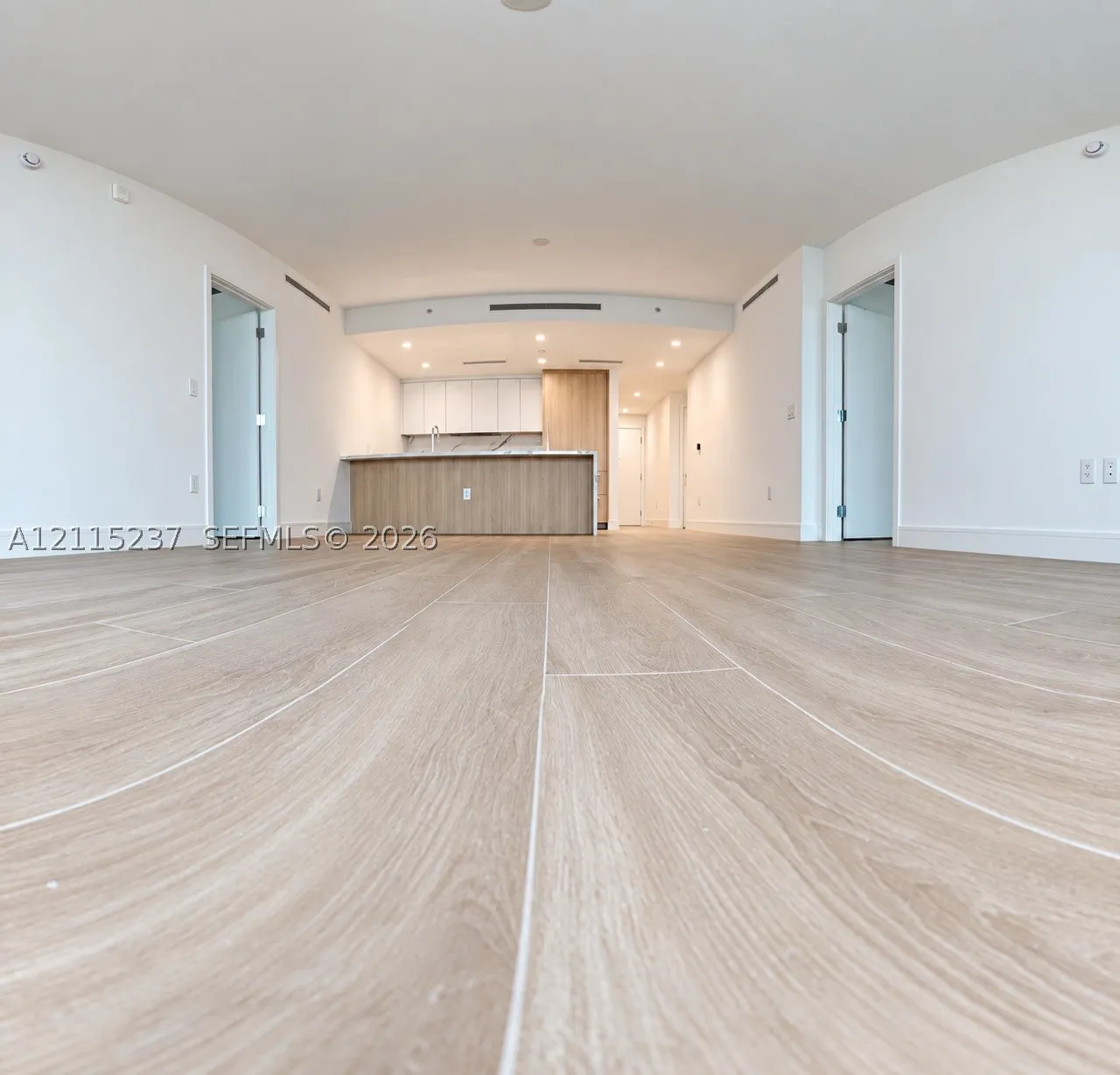 2411 Laguna Cir #802