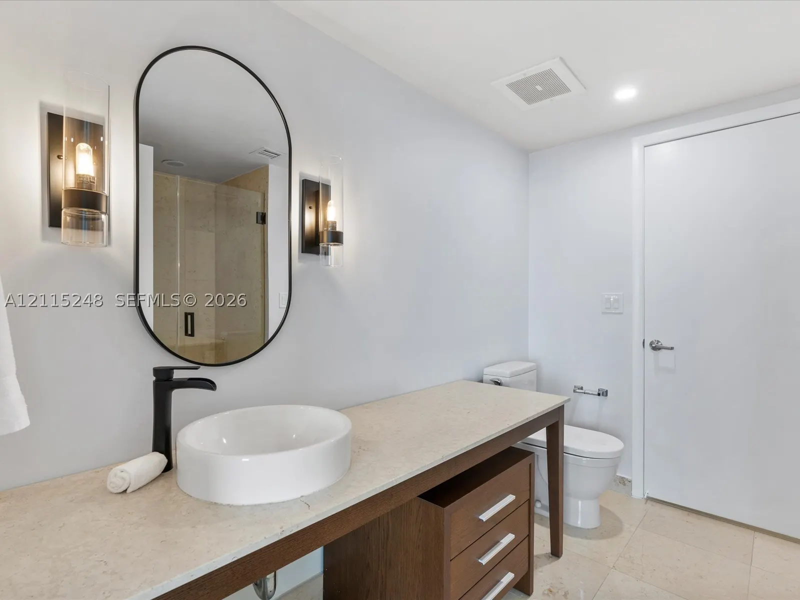 465 Brickell Ave #4605