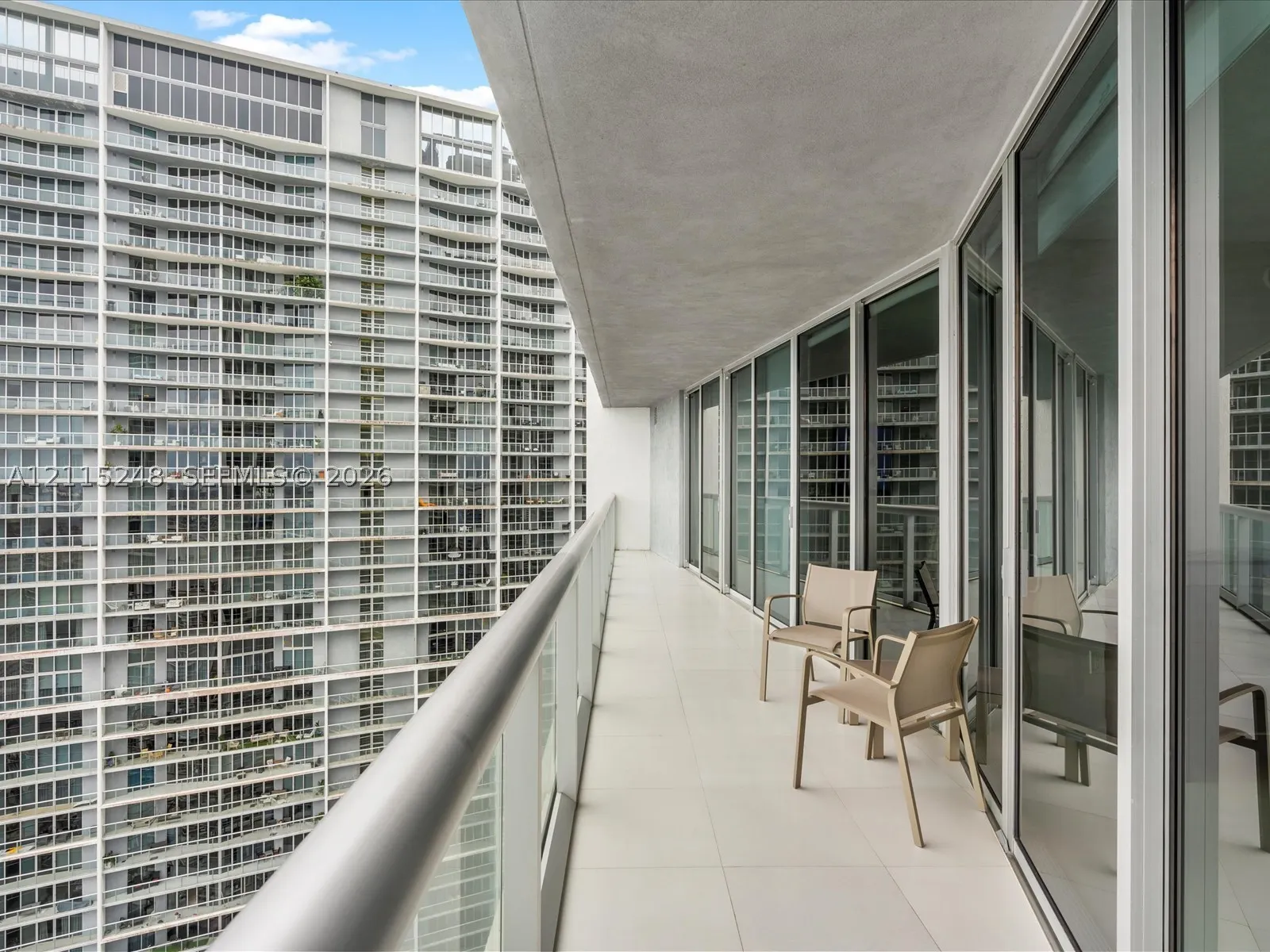 465 Brickell Ave #4605