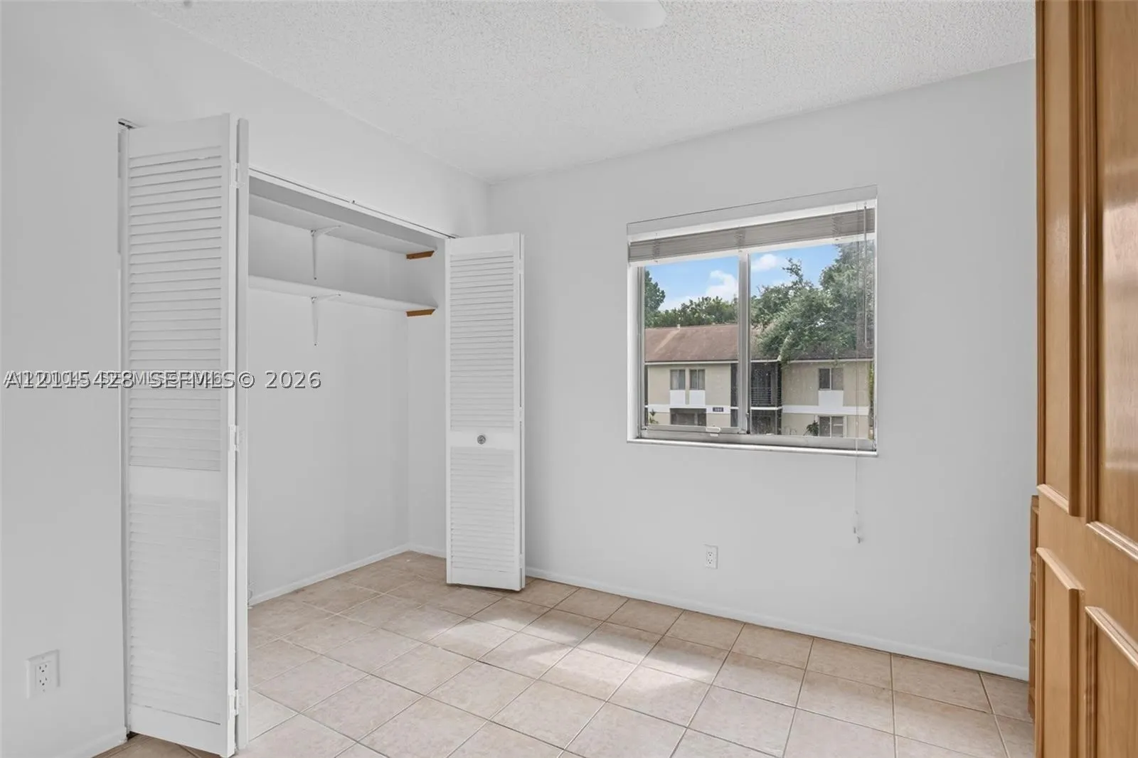 503 Gardens Dr #201