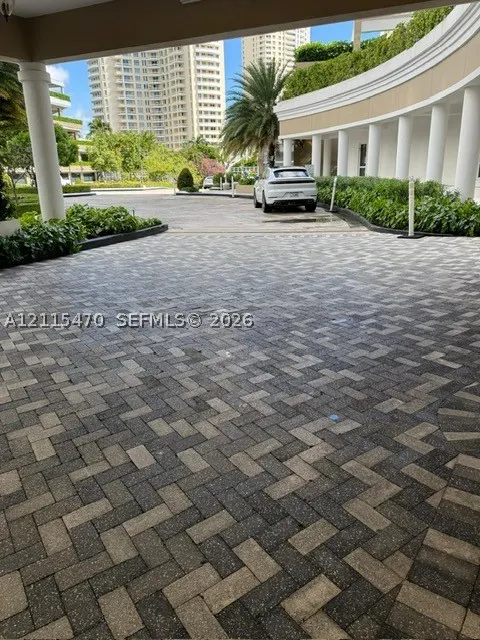 701 Brickell Key Blvd #1701