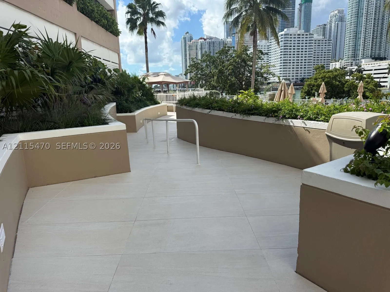 701 Brickell Key Blvd #1701