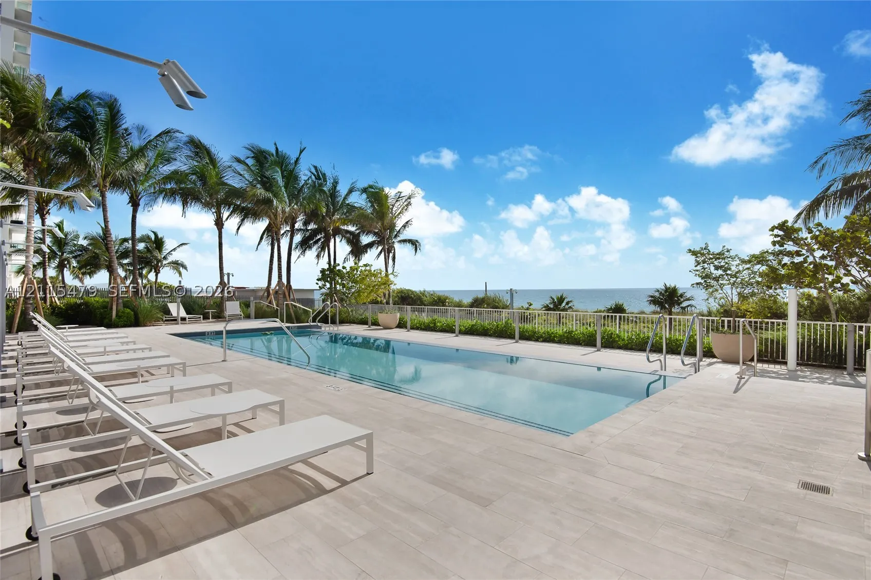 6901 Collins Ave #501