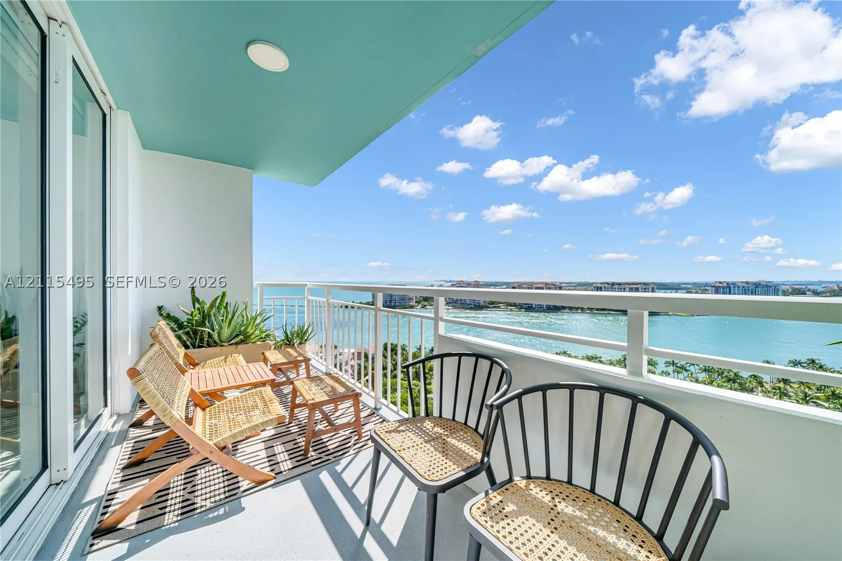 400 S Pointe Dr #1807