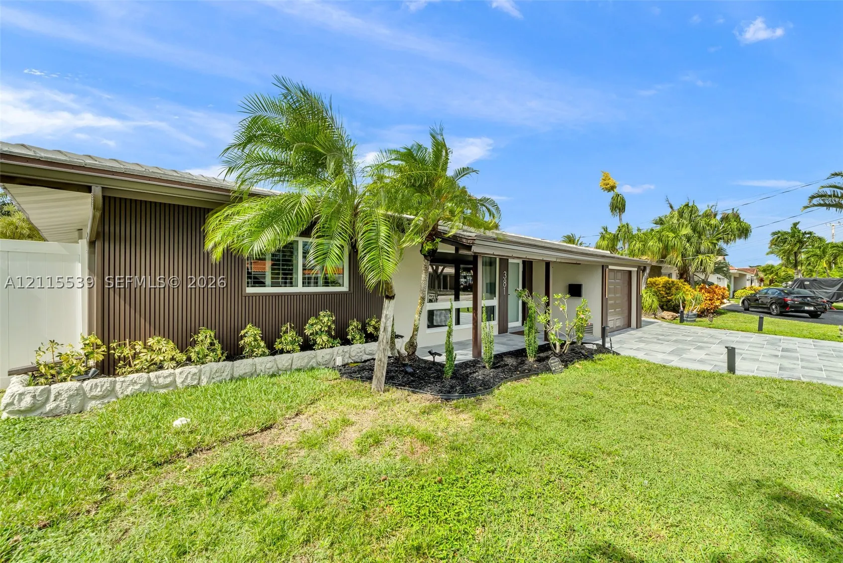 381 SE 6th Ter