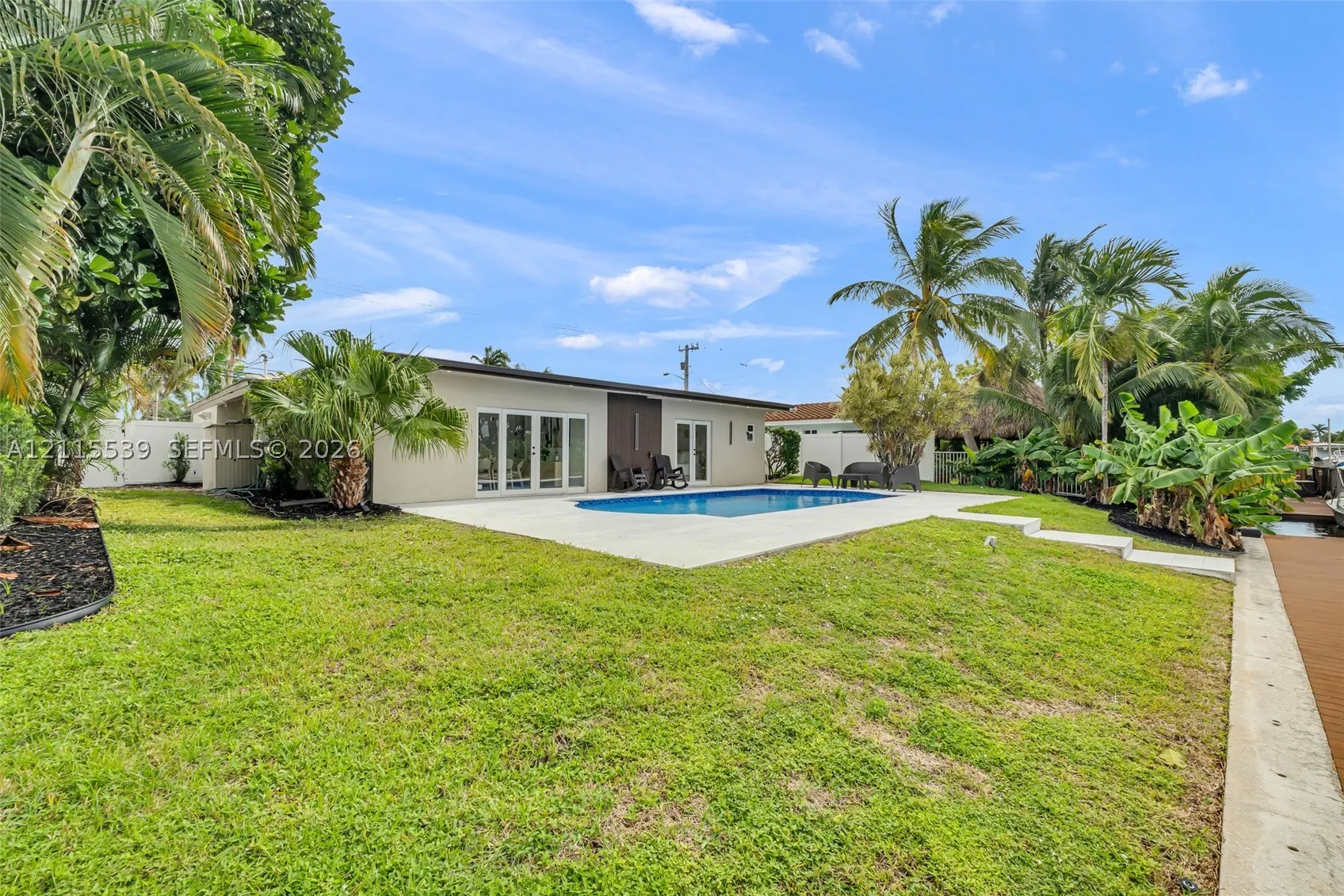381 SE 6th Ter