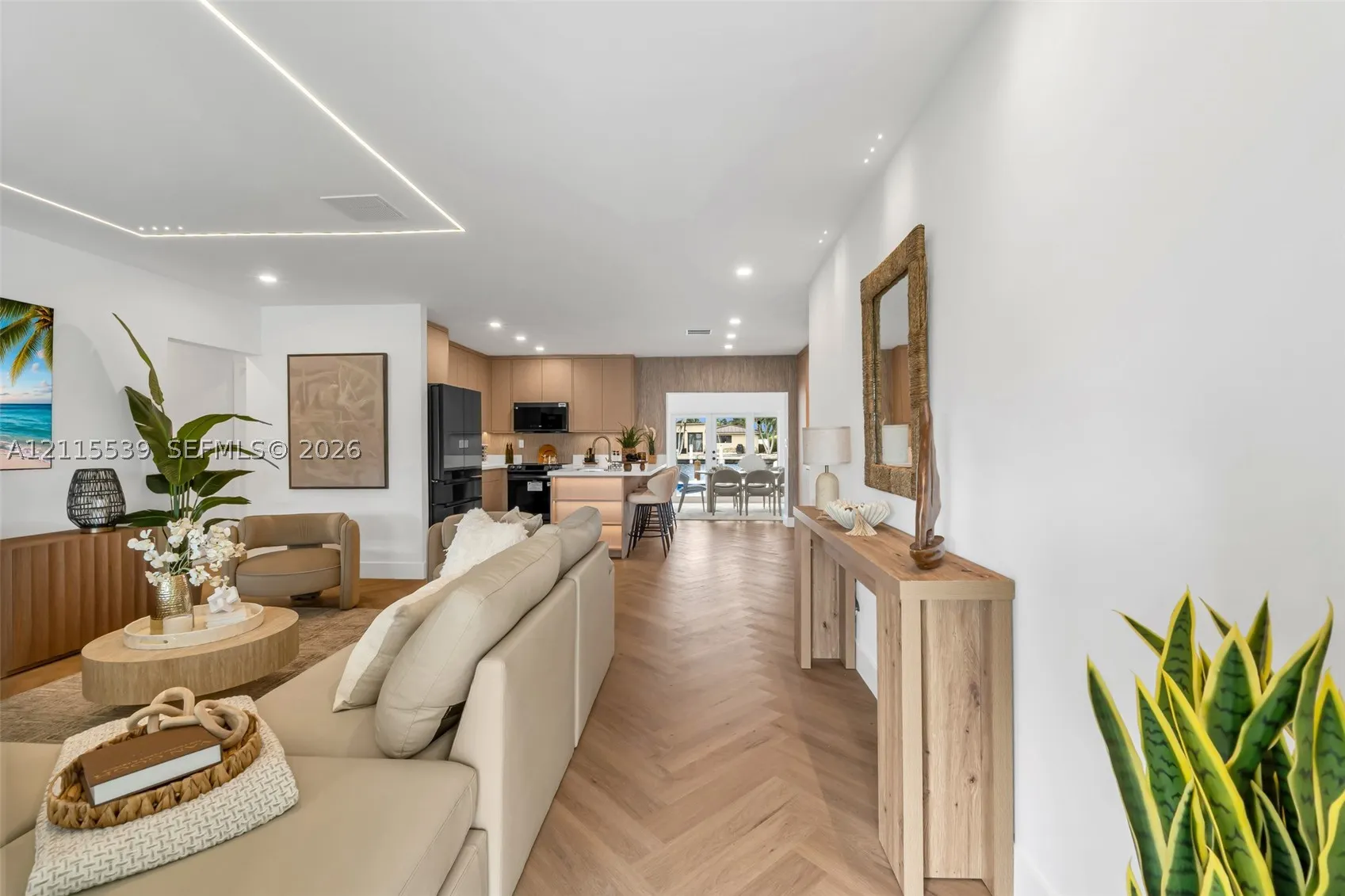 381 SE 6th Ter